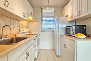 1025 Kalo Pl, Honolulu, HI 96826 - Photo 2