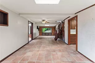 108 Meleana Pl, Honolulu, HI 96817 - Photo 10
