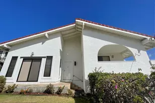 1499 Alencastre St, Honolulu, HI 96850 - Photo 2
