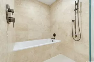 333 Ward Ave, Honolulu, HI 96814 - Photo 10