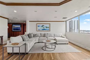 2500 Kalakaua Ave, Honolulu, HI 96815 - Photo 6