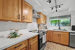 98-1698 Kaahumanu St, Pearl City, HI 96782 - Photo 8