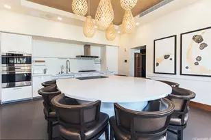1555 Kapiolani Blvd, Honolulu, HI 96814 - Photo 10