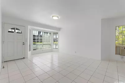 605 Mananai Place #25A, Honolulu, HI 96818 - Photo 2