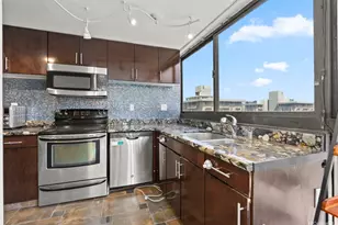 2724 Kahoaloha Ln, Honolulu, HI 96826 - Photo 4