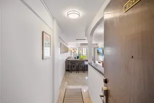 303 Liliuokalani Ave, Honolulu, HI 96815 - Photo 2