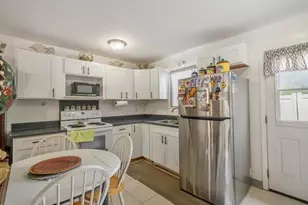 47-375 Hui Iwa St, Kaneohe, HI 96744 - Photo 4