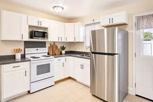 47-375 Hui Iwa St, Kaneohe, HI 96744 - Photo 8