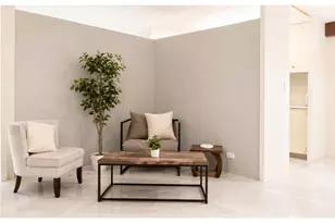 910 Ahana St, Honolulu, HI 96815 - Photo 2