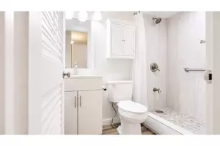 910 Ahana St, Honolulu, HI 96815 - Photo 6