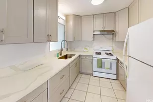 673 Hahaione St, Honolulu, HI 96825 - Photo 8