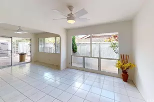 673 Hahaione St, Honolulu, HI 96825 - Photo 2