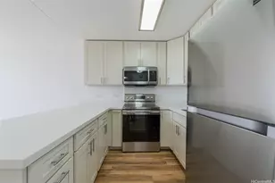 411 Hobron Ln, Honolulu, HI 96815 - Photo 10