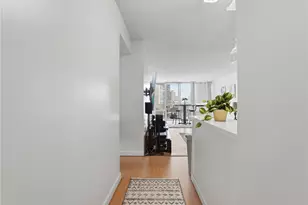 2474 Kapiolani Blvd, Honolulu, HI 96826 - Photo 2