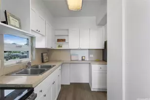 1314 Victoria St, Honolulu, HI 96814 - Photo 2