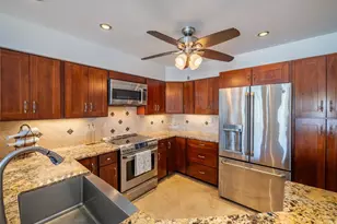 7007 Hawaii Kai Dr, Honolulu, HI 96825 - Photo 2