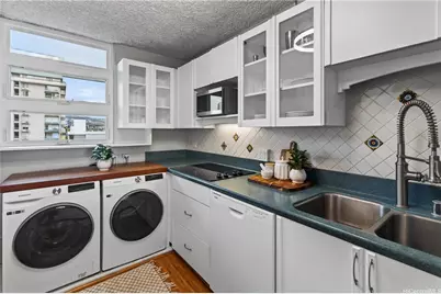 204 Kapahulu Avenue #604, Honolulu, HI 96815 - Photo 6