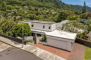 1 Kimo Dr, Honolulu, HI 96817 - Photo 2