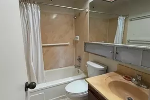 2724 Kahoaloha Ln, Honolulu, HI 96826 - Photo 12
