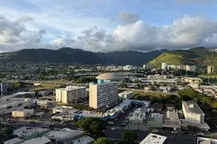 2724 Kahoaloha Ln, Honolulu, HI 96826 - Photo 2
