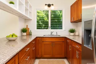 1254 Ulupii St, Kailua, HI 96734 - Photo 18