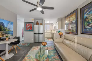 929 Ahana St, Honolulu, HI 96814 - Photo 12