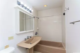 725 Kapiolani Blvd, Honolulu, HI 96813 - Photo 16