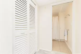21 Craigside Pl, Honolulu, HI 96817 - Photo 10