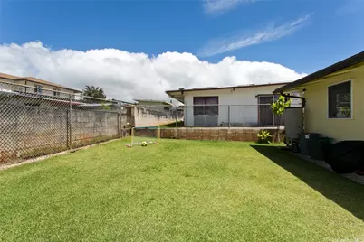 2352 Akalakala Street, Pearl City, HI 96782 - Photo 10