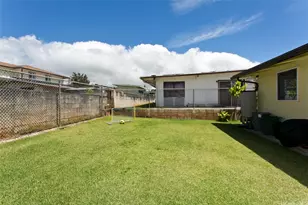 2352 Akalakala St, Pearl City, HI 96782 - Photo 10