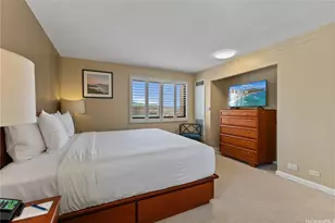 2470 Kalakaua Ave, Honolulu, HI 96815 - Photo 6