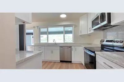 817 Koko Isle Circle #1408, Honolulu, HI 96825 - Photo 8