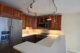 2140 Kuhio Ave, Honolulu, HI 96815 - Photo 2