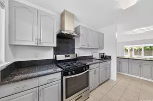 502 Kekupua St, Honolulu, HI 96825 - Photo 2