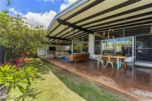 6085 Manukapu Pl, Honolulu, HI 96821 - Photo 14