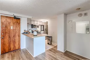 2724 Kahoaloha Ln, Honolulu, HI 96826 - Photo 10