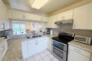 3054 Ala Poha Pl, Honolulu, HI 96818 - Photo 6