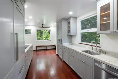 21 Homelani Place #A, Honolulu, HI 96817 - Photo 2