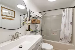 621 Palawiki St, Kailua, HI 96734 - Photo 12