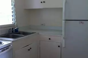 3328 Kaunaoa St, Honolulu, HI 96815 - Photo 4