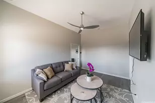 4576 Kalanianaole Hwy, Honolulu, HI 96821 - Photo 4