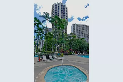 300 Wai Nani Way #1805, Honolulu, HI 96815 - Photo 4