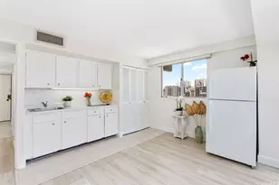 2440 Kuhio Ave, Honolulu, HI 96815 - Photo 6