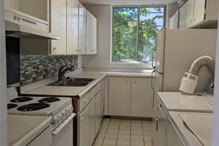1710 Punahou St, Honolulu, HI 96822 - Photo 6