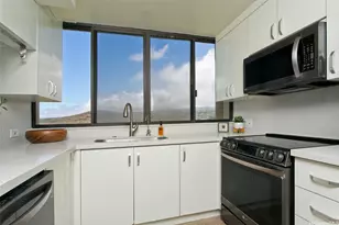 3050 Ala Poha Pl, Honolulu, HI 96818 - Photo 10