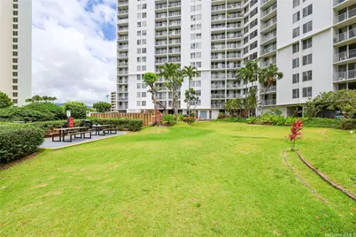 1128 Ala Napunani Street #404, Honolulu, HI 96818 - Photo 22