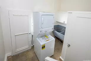 738 Menehune Ln, Honolulu, HI 96826 - Photo 14