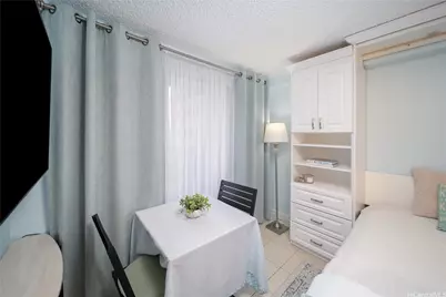 2463 Kuhio Avenue #504, Honolulu, HI 96815 - Photo 8
