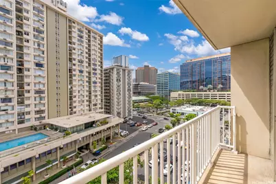 750 Amana Street #907, Honolulu, HI 96814 - Photo 8