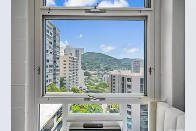 1031 Maunaihi Place #801, Honolulu, HI 96822 - Photo 10